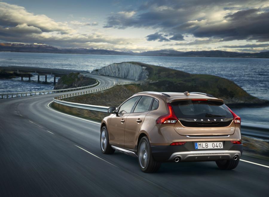  Volvo V40 Cross Country 2012 года  (фото 27 из 29)